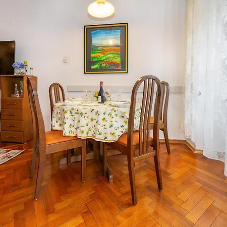 Viva Korzo Apartment *